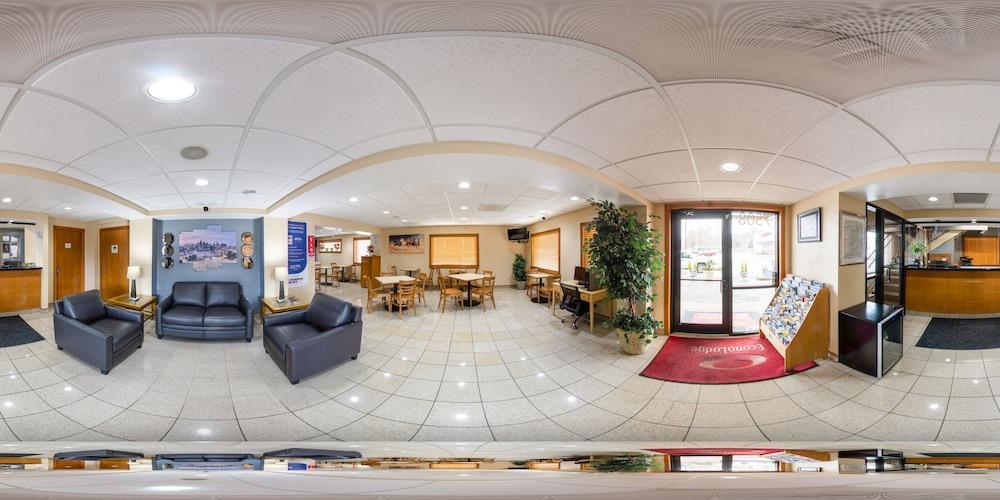 Econo Lodge Inn & Suites I-35 At Shawnee Mission Силвър Спринг Екстериор снимка