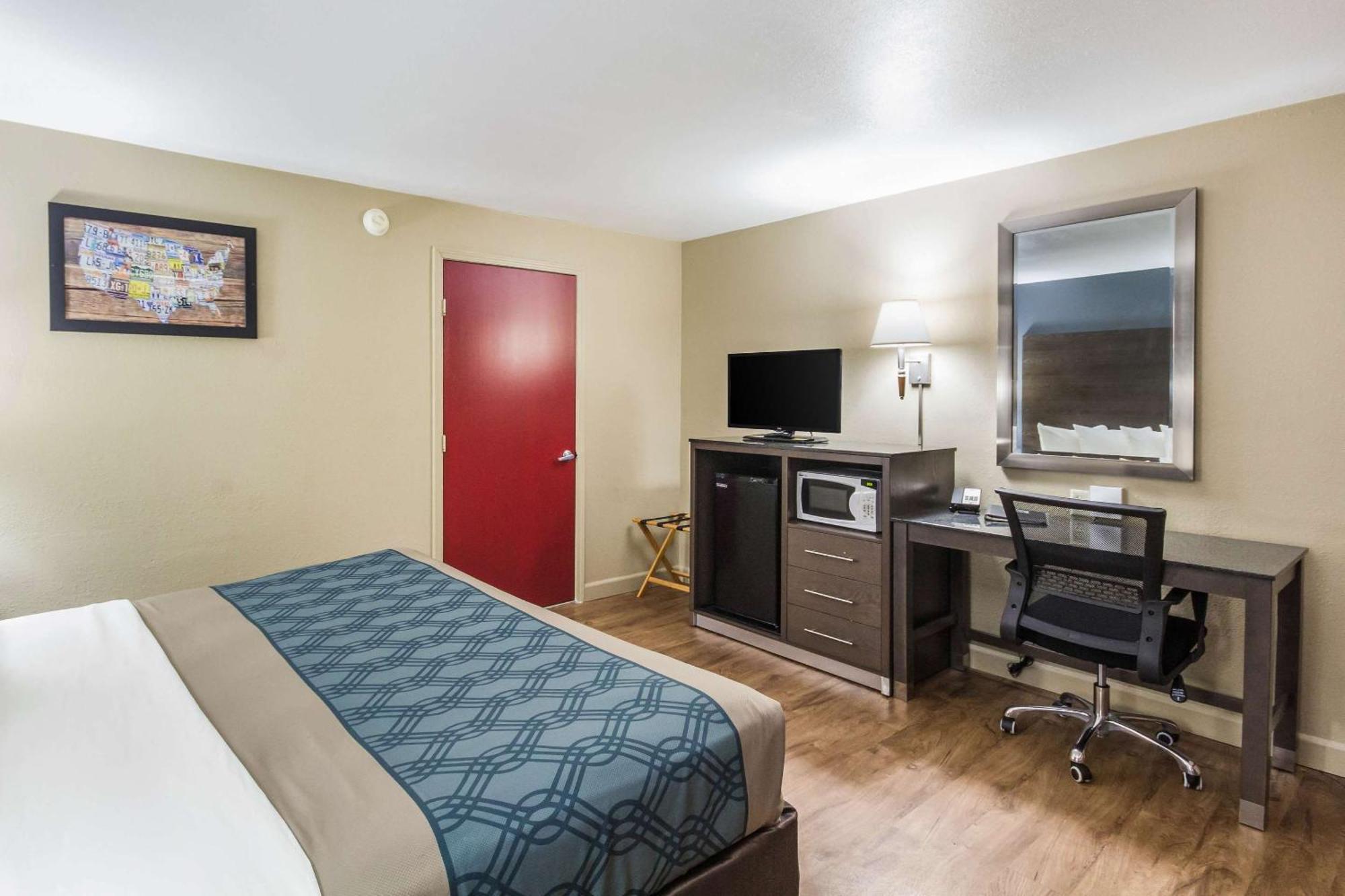 Econo Lodge Inn & Suites I-35 At Shawnee Mission Силвър Спринг Екстериор снимка