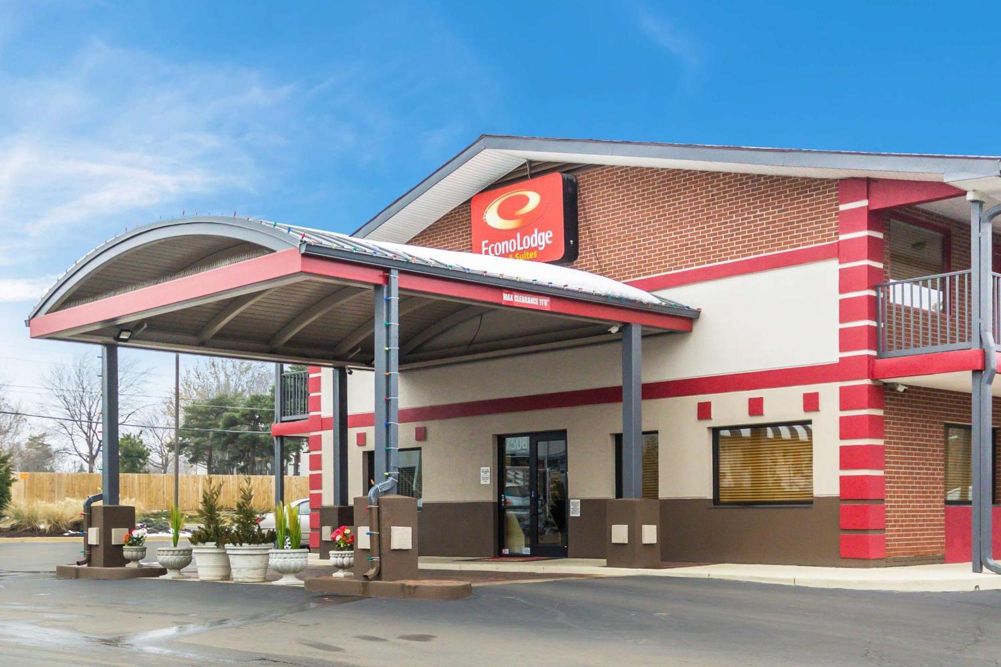 Econo Lodge Inn & Suites I-35 At Shawnee Mission Силвър Спринг Екстериор снимка